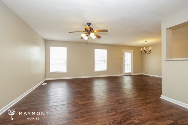 Photo - 1625 Timber Run