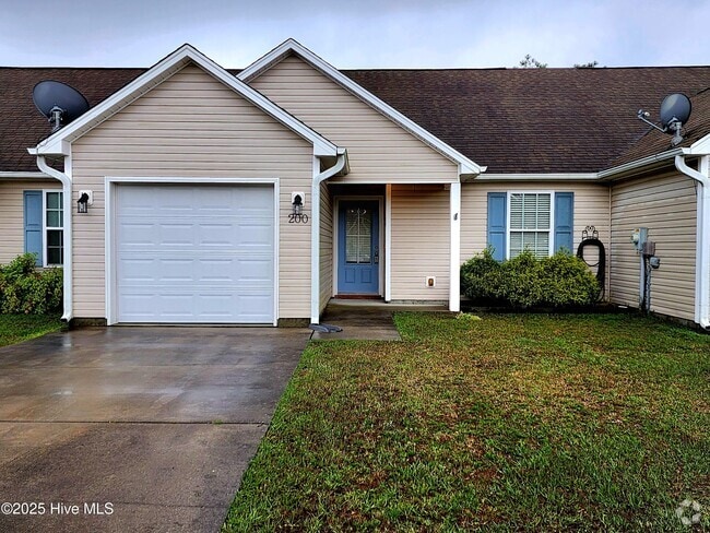 Building Photo - 200 Pine Hollow Rd Rental