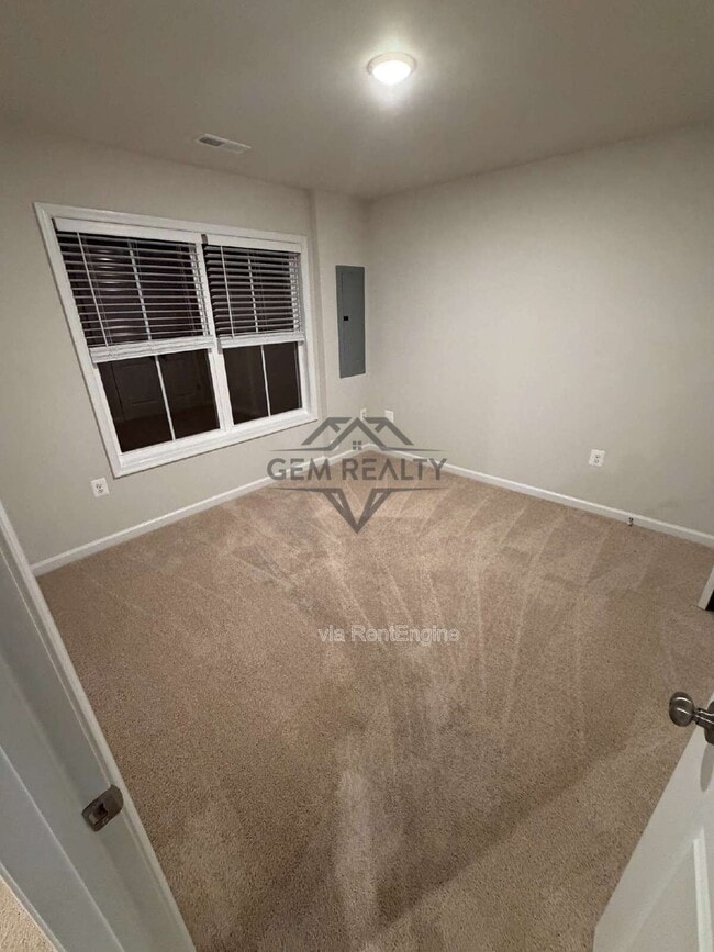 Photo - 7715 Harlow Cir