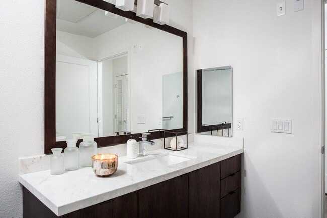 Photo - Vinz on Fairfax