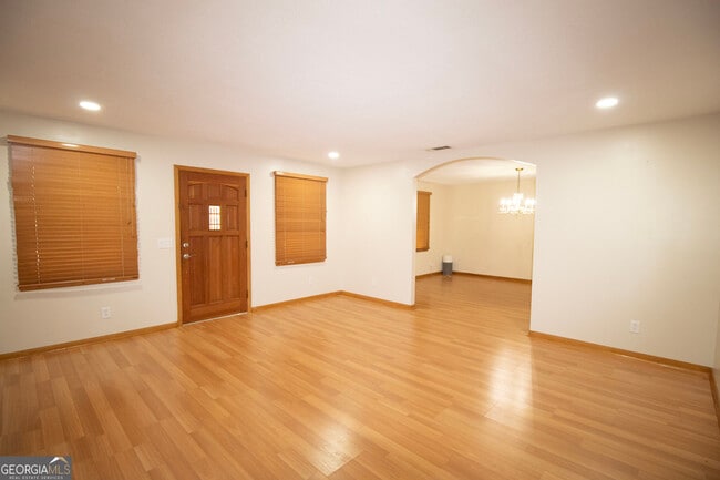 Photo - 111 Ashley Ln