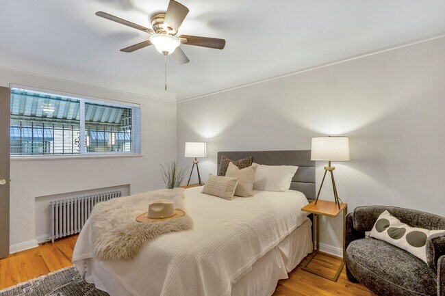 Photo - 611 East 11th