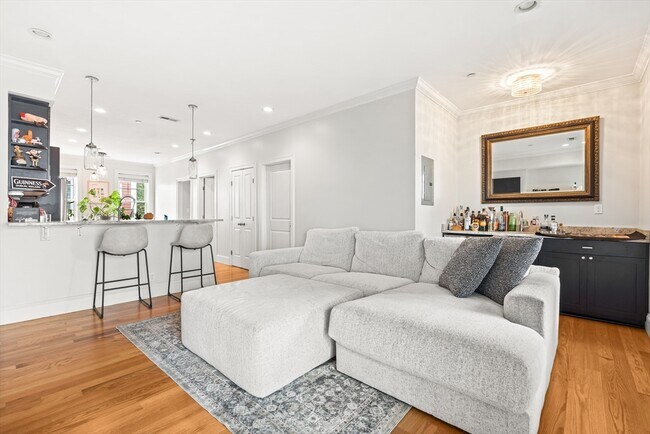 Photo - 180 Gold St Unit 3