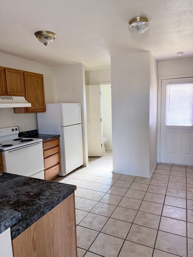 Photo - 1102 Leslie Cir Unidad B