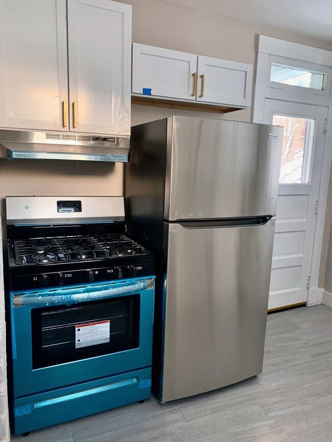 Photo - *** Charming Dormont Duplex Three Bedroom * Walk to Shops and the T * Pet Friendly * Private Porc... Unit 1531