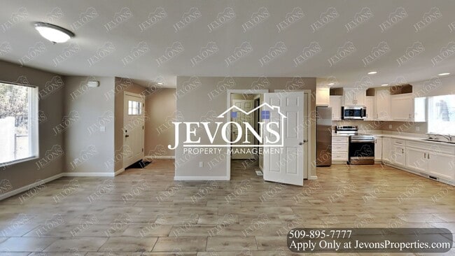 Photo - 1912 W Mead Ave