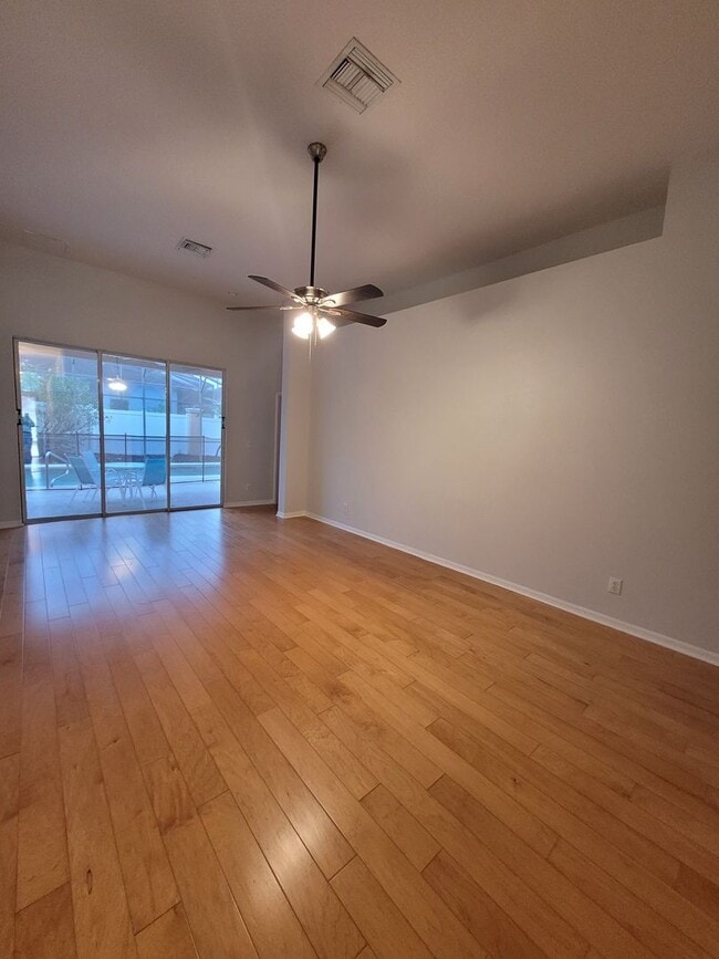 Photo - Amazing Renovated 4 bed 3 bath in Davenport