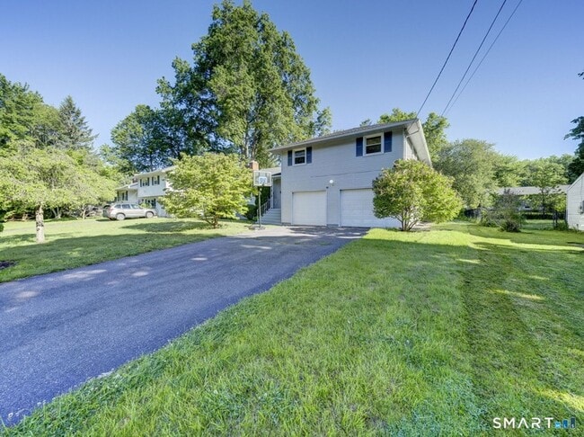 38 Portage Rd