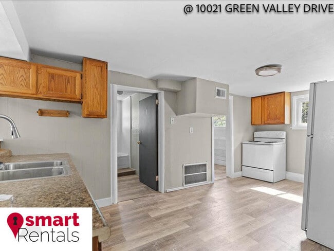 Building Photo - 10021 Green Valley Dr Rental