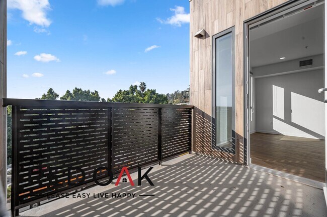 Photo - 1860 N Western Ave Unit P14