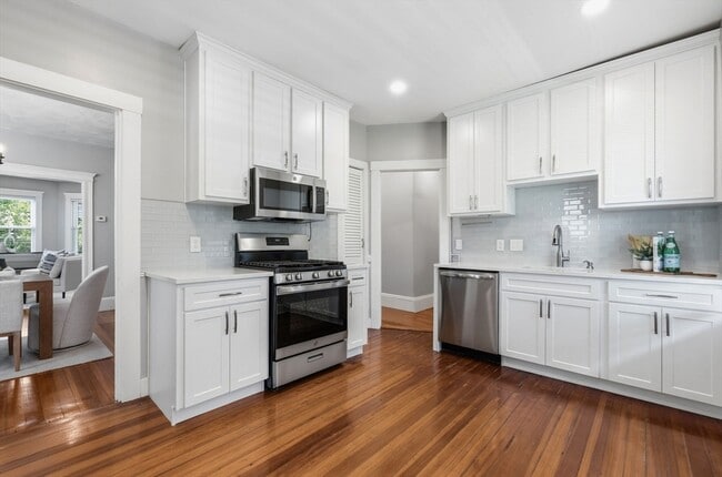 Photo - 33 Rosemont St Unit 1