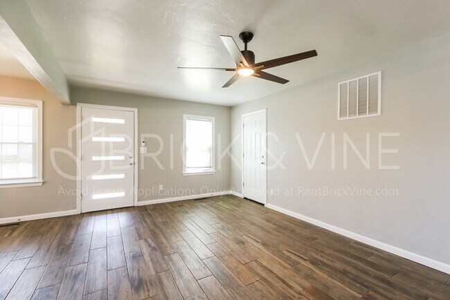 Photo - 2815 NW 44th St