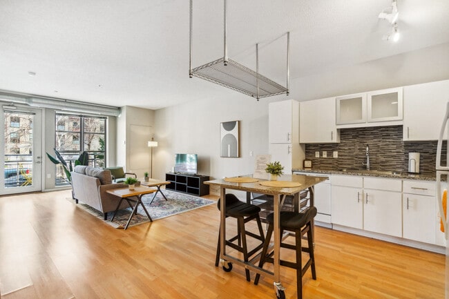 Photo - 616 Washington Ave S Unit ID1014595P