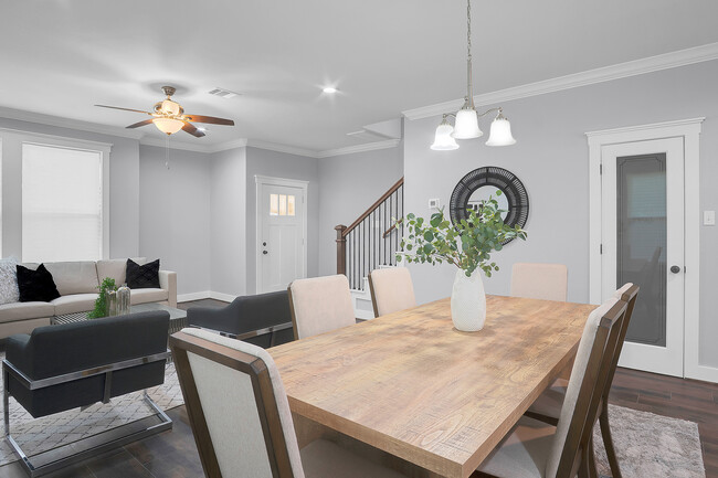 Photo - 6208 Force St