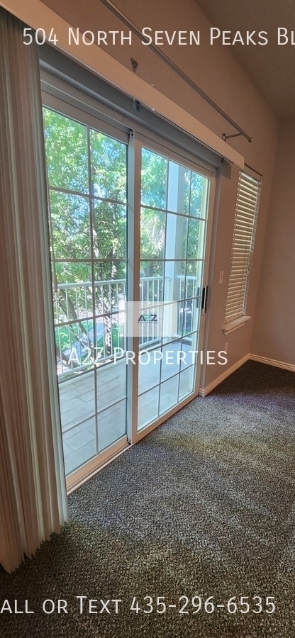 Photo - 504 N Seven Peaks Blvd