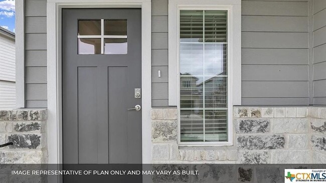 Photo - 325 Fairfax Ave