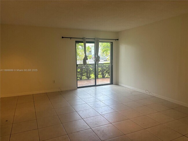Photo - 771 NE 199th St Unit 103