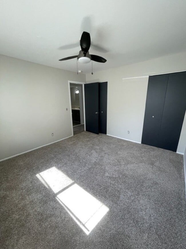 Kensington Place Apartments