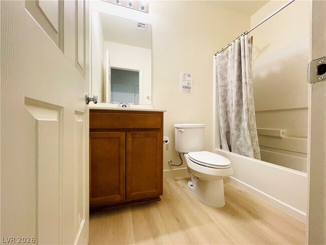 Photo - 9206 Valley Betica Ave