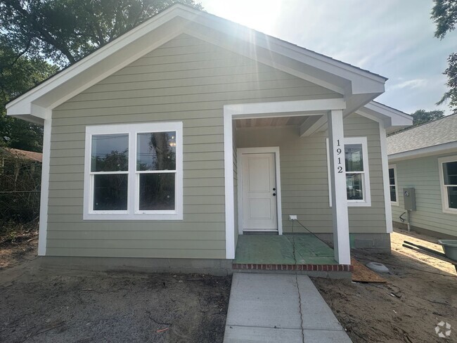 Building Photo - New Construction 3 Bedroom Home