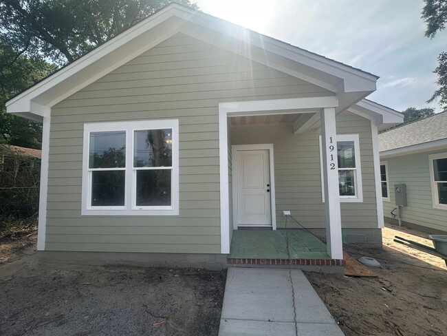 New Construction 3 Bedroom Home - New Construction 3 Bedroom Home