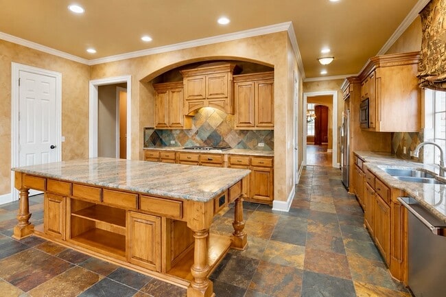 Photo - 8108 Penobscot Ln
