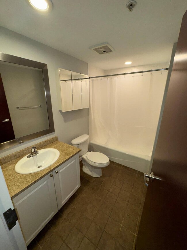 Photo - 56 Imlay St Unit B2