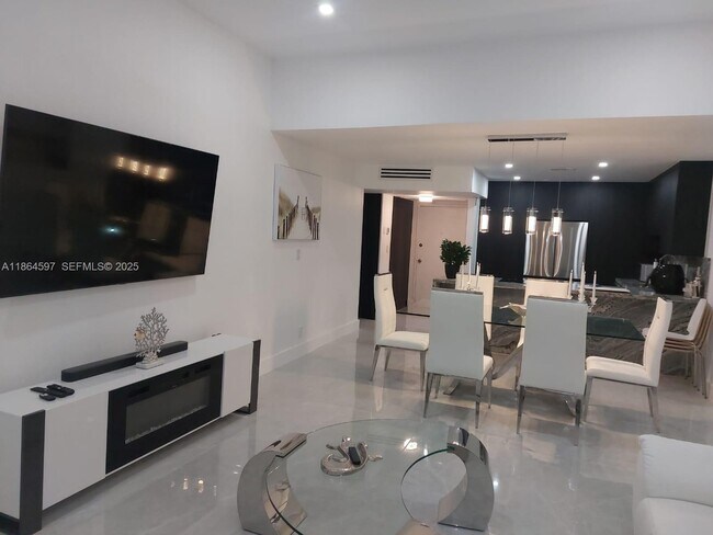 Building Photo - 3180 S Ocean Dr Unit 1721