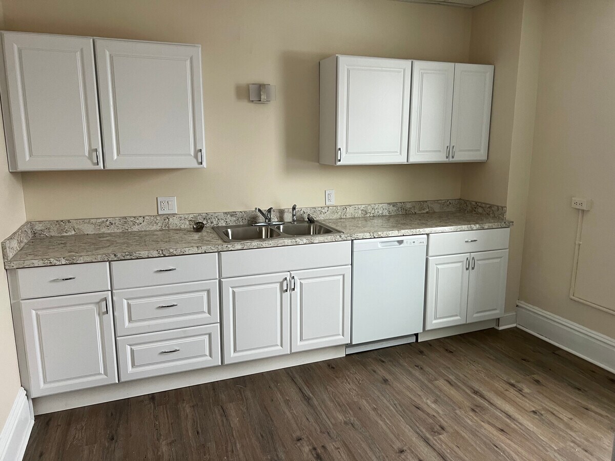 Photo - 231 Fulton St