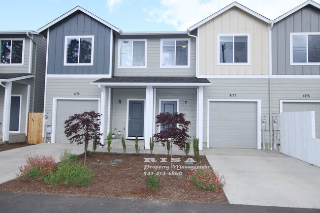 Photo - 4185 Lancaster Dr NE