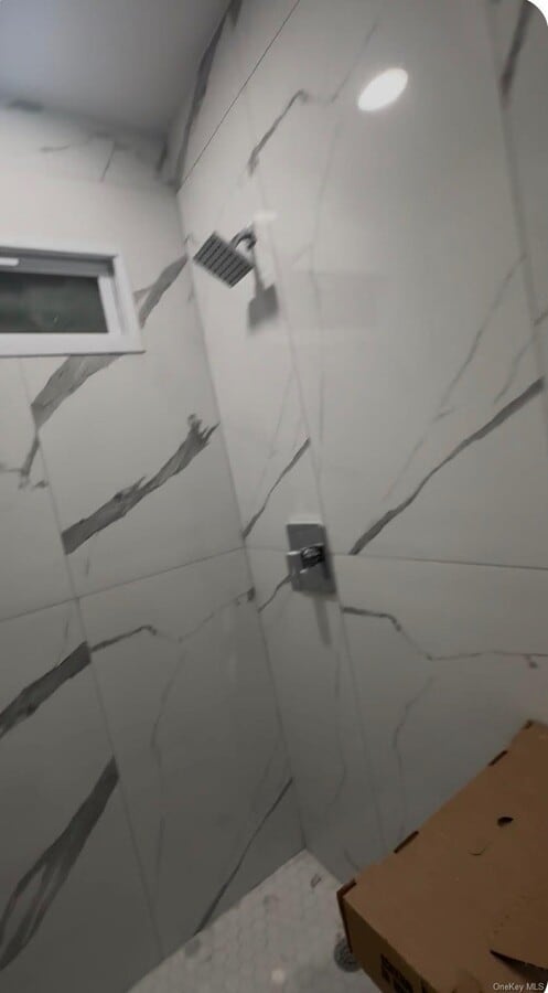 Photo - 91-04 43rd Ave