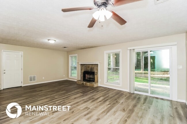 Photo - 5824 Stonehaven Dr NW