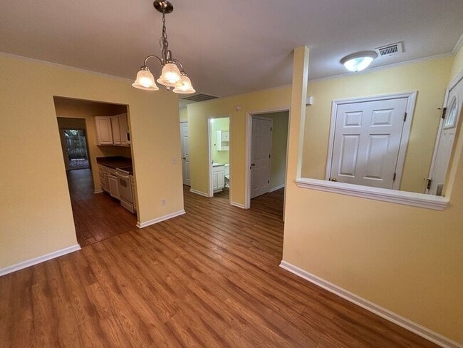 Photo - 1557 Blaze Ln