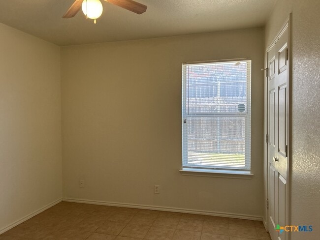 Photo - 313 Jeff Gordon Dr Unit A