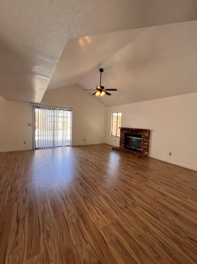 Photo - 479 E Alluvial Ave