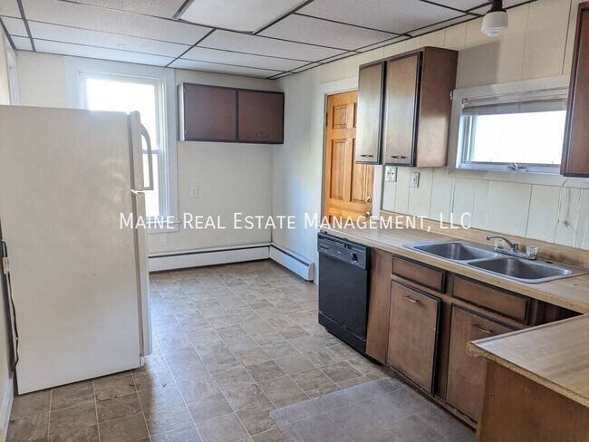 Photo - 456 Main St Unidad 2