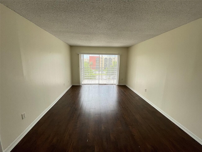 Photo - 2800 NW 56th Ave Unit F403