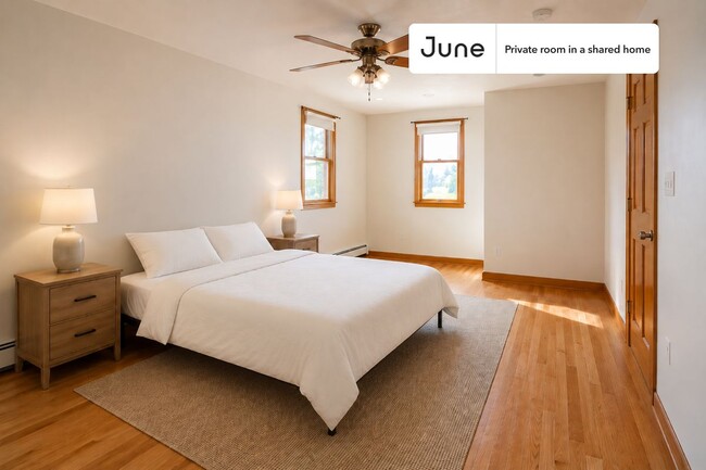 Building Photo - Room in Shared 5 bed/2 bath home in Medford