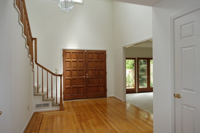 Photo - Spacious home, close to downtown Los Altos. Easy commute location. Great Los Altos Schools!