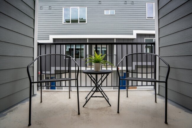 Photo - 8305 5th Ave W