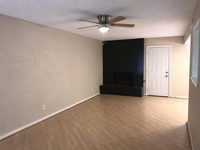 Photo - 3113 Wayside St