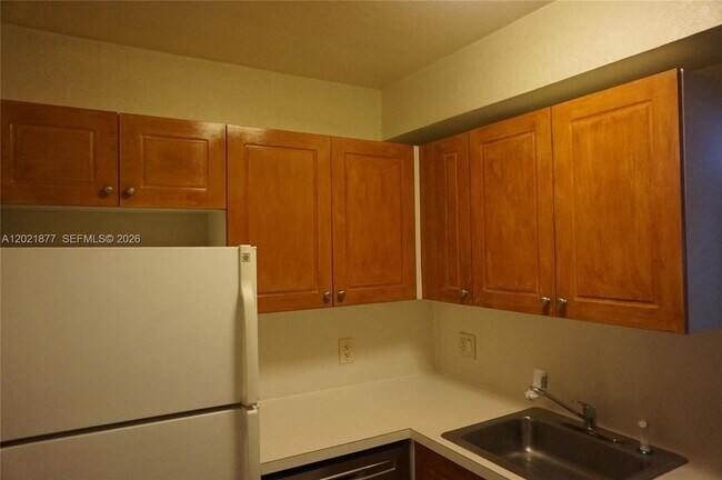 Photo - 770 SE 2nd Ave Unit A205