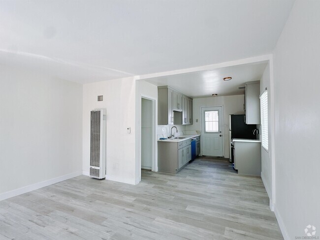 Building Photo - 278 Oxford St Rental