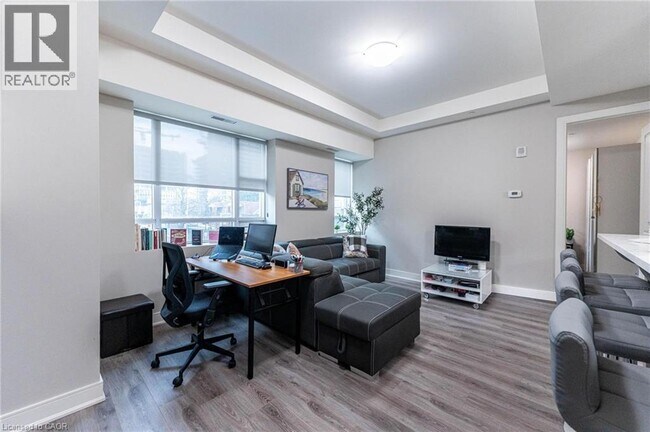 Photo - 150 Main St W Unit 402