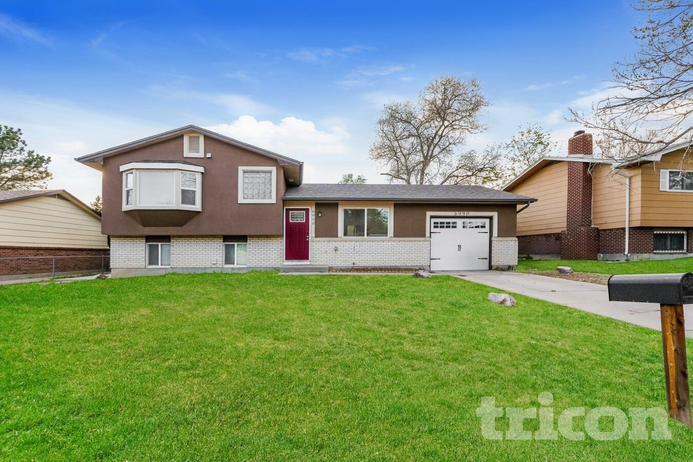 Photo - 6990 Kipling St