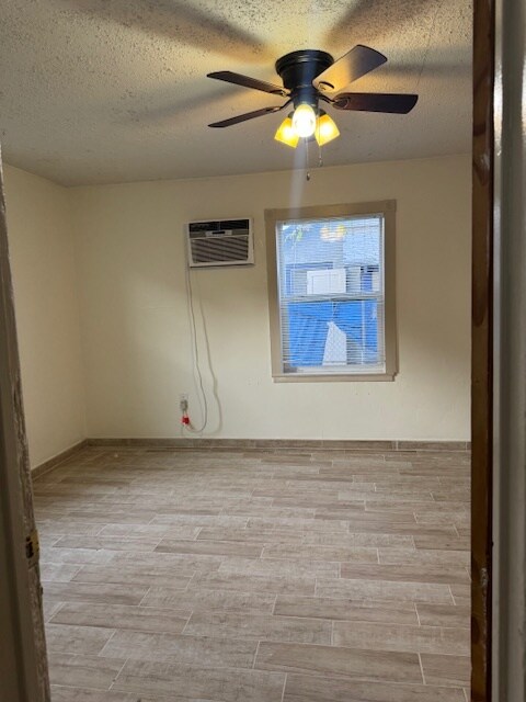 Photo - 509 Plymouth Ave