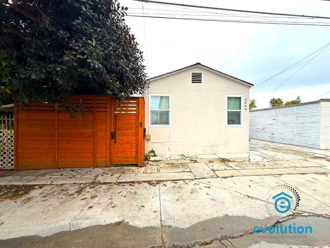 Photo - 4064 Laverne Pl