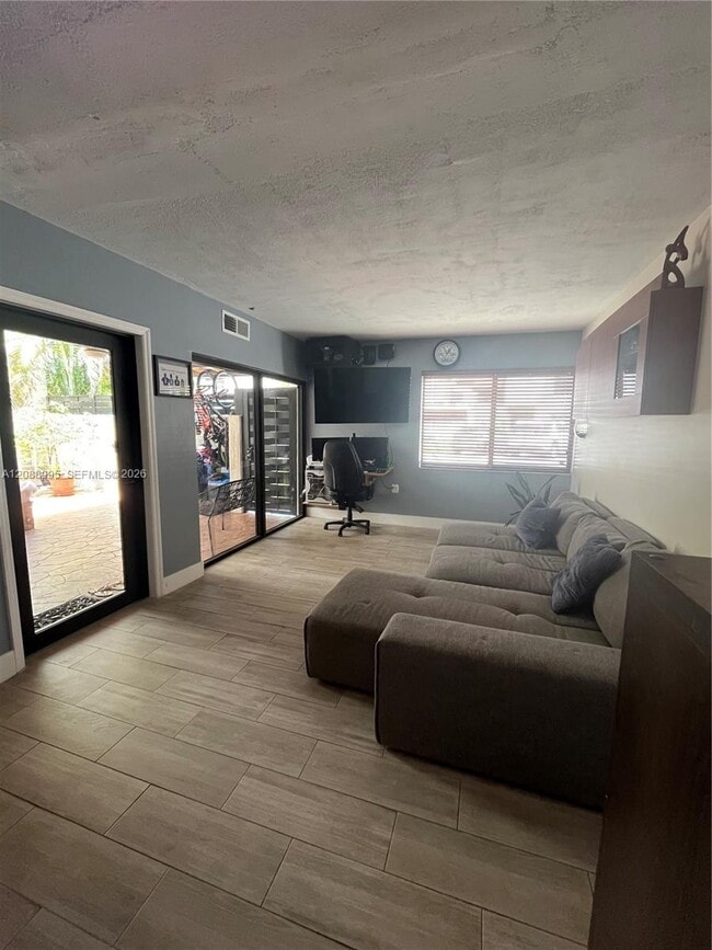 447 NW 98th Ct