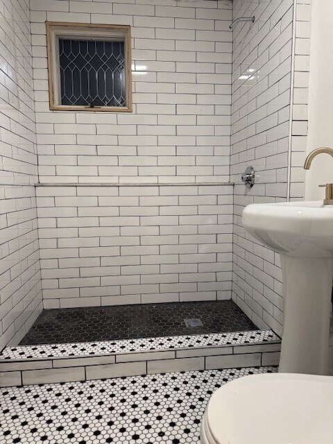 Photo - 16-18-18 Alfred Rd Unit 1