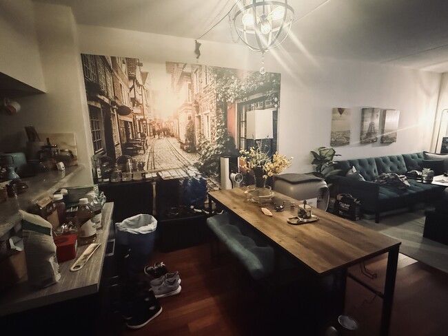 Photo - 4 Martine Ave